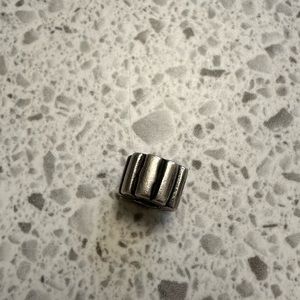 Pandora silver bracelet clip